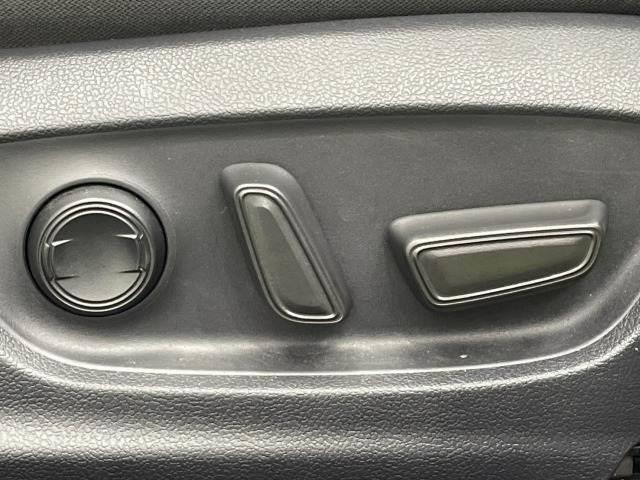 カムリ Ｇ　フルセグＴＶ／バックカメラ／ＥＴＣ／ＬＥＤヘッドライト／ブラインドスポットモニター／パワーシート／レーダークルーズコントロール／プッシュスタート／ＣＤデッキ／純正ナビ／レーンアシスト（7枚目）