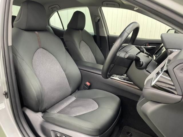 カムリ Ｇ　フルセグＴＶ／バックカメラ／ＥＴＣ／ＬＥＤヘッドライト／ブラインドスポットモニター／パワーシート／レーダークルーズコントロール／プッシュスタート／ＣＤデッキ／純正ナビ／レーンアシスト（9枚目）