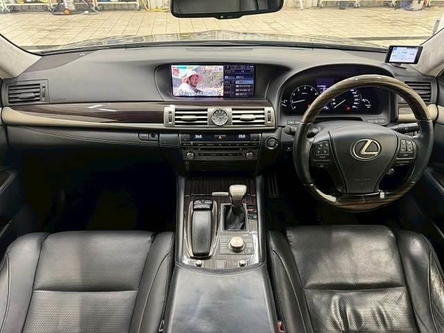 LS LS460 バージョンC Iパッケージ 黒革シート/フルセグTV/バックカメラ/ETC/電動リアゲート/レーダークルーズ/ブラインドスポット/シートヒーター&ベンチレーション/クリアランスソナー/プリクラッシュ/ステアリングヒーター(2枚目)