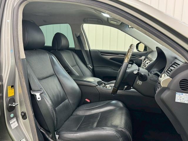 LS LS460 バージョンC Iパッケージ 黒革シート/フルセグTV/バックカメラ/ETC/電動リアゲート/レーダークルーズ/ブラインドスポット/シートヒーター&ベンチレーション/クリアランスソナー/プリクラッシュ/ステアリングヒーター(54枚目)
