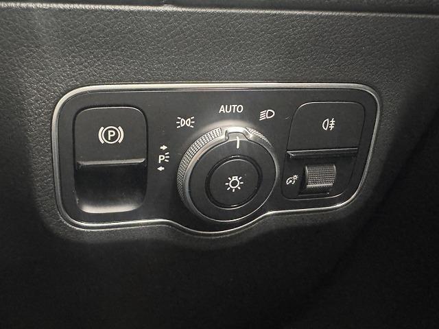 Bクラス B200d AMGライン レーダーセーフティPKG/ブラインドスポット/バックカメラ/電動リアゲート/ハーフレザーシート/レーダークルーズ/クリアランスソナー/シートヒーター/シートメモリ/パドルシフト(41枚目)