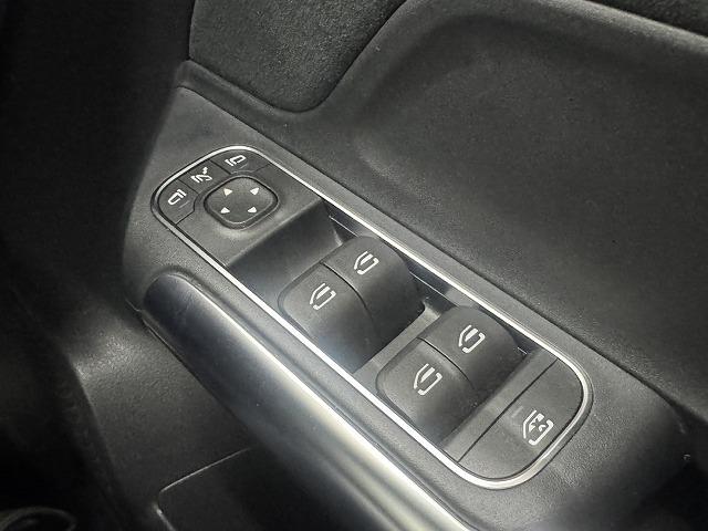 Bクラス B200d AMGライン レーダーセーフティPKG/ブラインドスポット/バックカメラ/電動リアゲート/ハーフレザーシート/レーダークルーズ/クリアランスソナー/シートヒーター/シートメモリ/パドルシフト(42枚目)