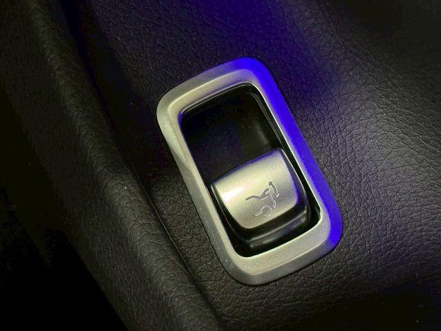 Sクラス S300h AMGライン サンルーフ/ラグジュアリーPKG/黒革シート/全周囲カメラ/電動リアゲート/レーダークルーズ/ブラインドスポット/クリアランスソナー/ヘッドアップディスプレイ/シートヒーター/フルセグTV/純正アルミ(55枚目)