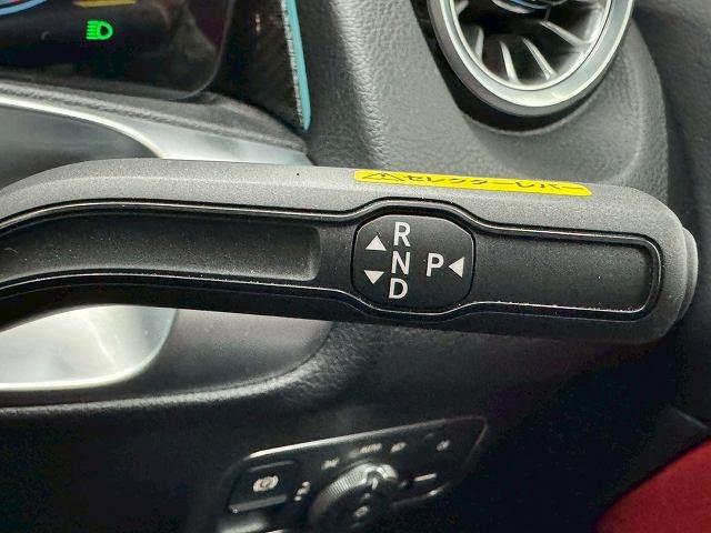 GLB GLB200d 4マチック AMGライン サンルーフ/レザーエクスクルーシブ/全集モニター/電動リアゲート/パドルシフト/パワーシート/シートメモリー/シートヒーター/クリアランスソナー/ブラインドスポットモニター/ヘッドアップディスプレイ(41枚目)