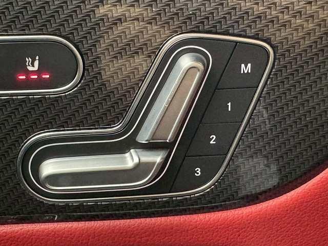 GLB GLB200d 4マチック AMGライン サンルーフ/レザーエクスクルーシブ/全集モニター/電動リアゲート/パドルシフト/パワーシート/シートメモリー/シートヒーター/クリアランスソナー/ブラインドスポットモニター/ヘッドアップディスプレイ(45枚目)