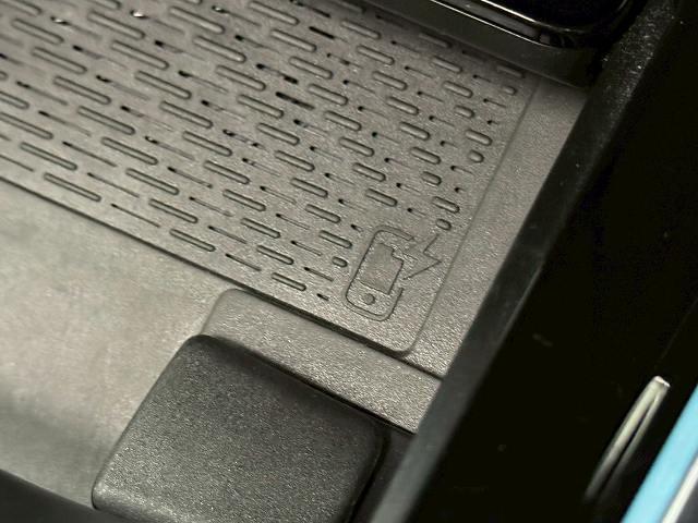 GLB GLB200d 4マチック AMGライン サンルーフ/レザーエクスクルーシブ/全集モニター/電動リアゲート/パドルシフト/パワーシート/シートメモリー/シートヒーター/クリアランスソナー/ブラインドスポットモニター/ヘッドアップディスプレイ(54枚目)