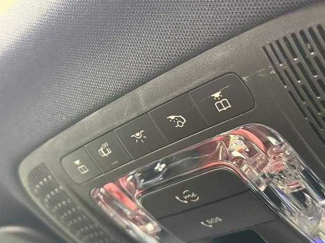 CLAクラス CLA200d AMGライン サンルーフ/アドバンスドPKG/ナビゲーションPKG/赤黒革/パドルシフト/オートライト/ブルメスターサウンド/パワーシート/シートメモリー/シートヒーター/全周囲カメラ/ヘッドアップディスプレイ(51枚目)