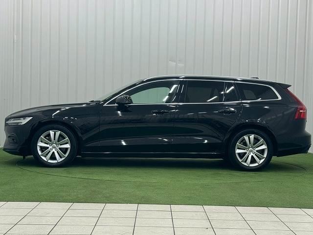 V60 T5 モメンタム 全周囲モニター/ブラインドスポット/茶革/シートヒーター/電動リアゲード/パワーシート/レーンアシスト/パークアクスト/クリアランスソナー/オートエアコン/Bluetooth(15枚目)