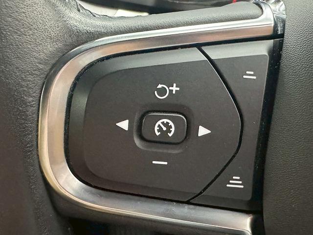 V60 T5 モメンタム 全周囲モニター/ブラインドスポット/茶革/シートヒーター/電動リアゲード/パワーシート/レーンアシスト/パークアクスト/クリアランスソナー/オートエアコン/Bluetooth(35枚目)