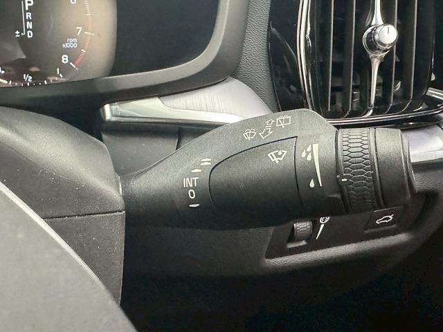 V60 T5 モメンタム 全周囲モニター/ブラインドスポット/茶革/シートヒーター/電動リアゲード/パワーシート/レーンアシスト/パークアクスト/クリアランスソナー/オートエアコン/Bluetooth(37枚目)