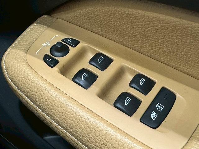 V60 T5 モメンタム 全周囲モニター/ブラインドスポット/茶革/シートヒーター/電動リアゲード/パワーシート/レーンアシスト/パークアクスト/クリアランスソナー/オートエアコン/Bluetooth(40枚目)