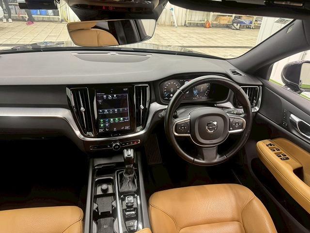 V60 T5 モメンタム 全周囲モニター/ブラインドスポット/茶革/シートヒーター/電動リアゲード/パワーシート/レーンアシスト/パークアクスト/クリアランスソナー/オートエアコン/Bluetooth(68枚目)