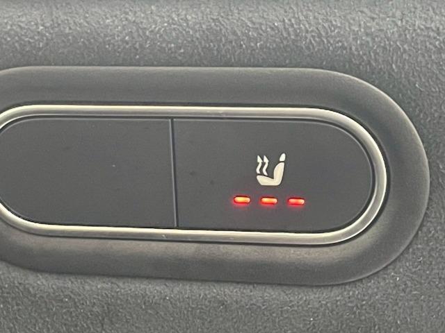 CLAクラス CLA200d AMGライン アドバンストパッケージ/360°カメラ/シートヒーター/ナビゲーションパッケージ/ハーフレザー/ブラインドスポットモニター/レーダークルーズ/ヘッドアップディスプレイ/フルセグTV/パワーシート(54枚目)