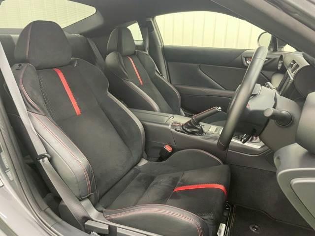 BRZ S ワンオーナー/STIコンプリートキット/AppleCarPlay/バックカメラ/シートヒーター/ドライブレコーダー/ETC/ネオプロト アクセルペダル/純正アルミ/ディスプレイオーディオ/クルコン/(9枚目)