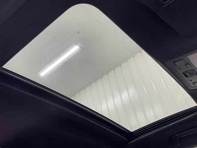 LS LS460 Fスポーツ サンルーフ/TRDエアロ/4本出しマフラー/WORK21アルミ/シートヒーター&シートベンチレーション/電動リアゲート/クルーズコントロール/フルセグTV/ステアリングヒーター/ドライブレコーダー(5枚目)