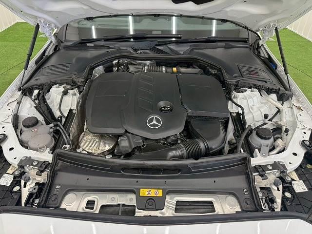 Cクラスステーションワゴン C220d ステーションワゴン アバンギャルド サンルーフ/ブラックレザーシート/ヘッドアップディスプレイ/ブラインドスポット/全周囲カメラ/ETC/フルセグTV/シートヒーター/レーダークルーズ/電動リアゲート/パドルシフト/クリアランスソナー/(20枚目)