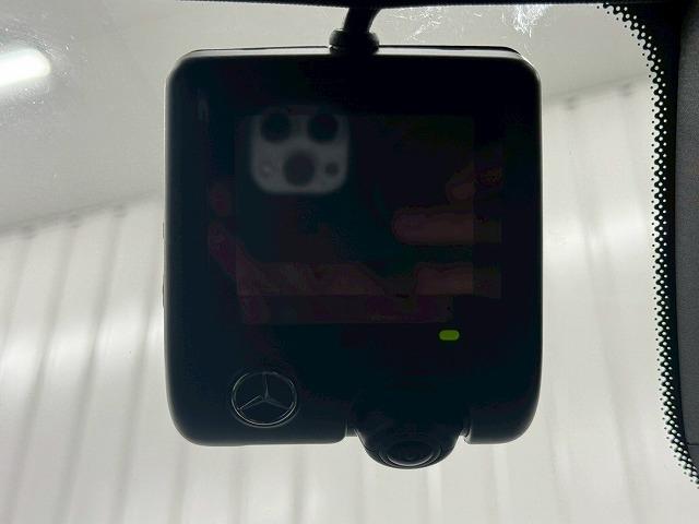 Cクラスステーションワゴン C220d ステーションワゴン アバンギャルド サンルーフ/ブラックレザーシート/ヘッドアップディスプレイ/ブラインドスポット/全周囲カメラ/ETC/フルセグTV/シートヒーター/レーダークルーズ/電動リアゲート/パドルシフト/クリアランスソナー/(62枚目)