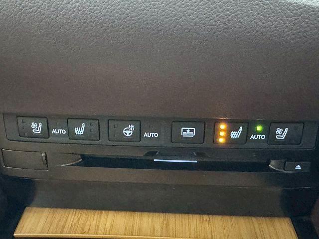 ES ES300h バージョンL ワンオーナー/茶革/サンルーフ/デジタルインナーミラーワイヤレス充電/全周囲カメラ/3眼LEDライト/シートヒーター&ベンチレーション/電動リアゲート/AC100V/ステアリングヒーター/BSM(8枚目)