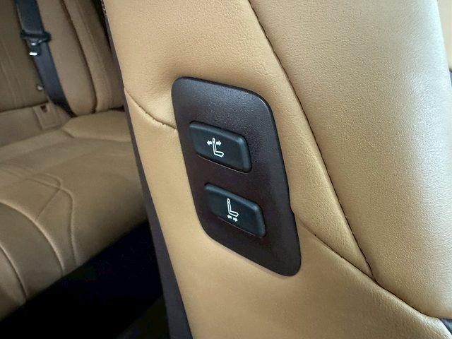 ES ES300h バージョンL ワンオーナー/茶革/サンルーフ/デジタルインナーミラーワイヤレス充電/全周囲カメラ/3眼LEDライト/シートヒーター&ベンチレーション/電動リアゲート/AC100V/ステアリングヒーター/BSM(55枚目)