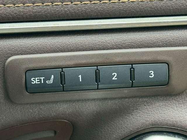 ES ES300h バージョンL ワンオーナー/茶革/サンルーフ/デジタルインナーミラーワイヤレス充電/全周囲カメラ/3眼LEDライト/シートヒーター&ベンチレーション/電動リアゲート/AC100V/ステアリングヒーター/BSM(59枚目)