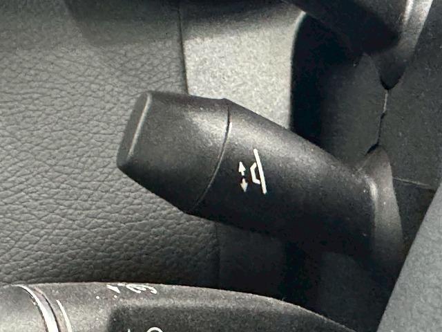 Cクラス C220dアバンギャルド AMGライン フルセグTV/黒革シート/バックカメラ/19inアルミ/レーダーセーフティPKG/シートヒーター/ブラインドスポット/クリアランスソナー/パドルシフト/ドライブレコーダー/シートメモリ/プッシュスター(41枚目)