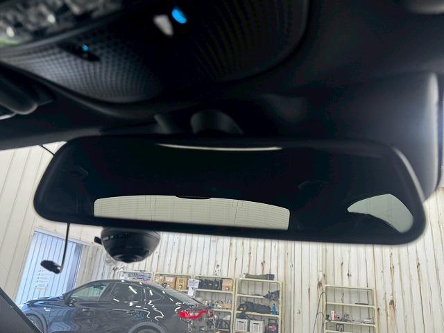 Cクラス C220dアバンギャルド AMGライン フルセグTV/黒革シート/バックカメラ/19inアルミ/レーダーセーフティPKG/シートヒーター/ブラインドスポット/クリアランスソナー/パドルシフト/ドライブレコーダー/シートメモリ/プッシュスター(48枚目)