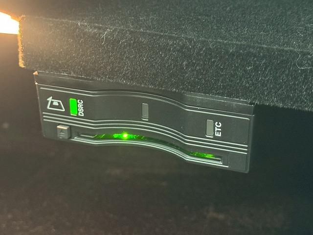 Cクラス C220dアバンギャルド AMGライン フルセグTV/黒革シート/バックカメラ/19inアルミ/レーダーセーフティPKG/シートヒーター/ブラインドスポット/クリアランスソナー/パドルシフト/ドライブレコーダー/シートメモリ/プッシュスター(50枚目)