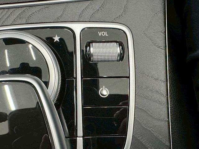 Cクラス C220dアバンギャルド AMGライン フルセグTV/黒革シート/バックカメラ/19inアルミ/レーダーセーフティPKG/シートヒーター/ブラインドスポット/クリアランスソナー/パドルシフト/ドライブレコーダー/シートメモリ/プッシュスター(52枚目)