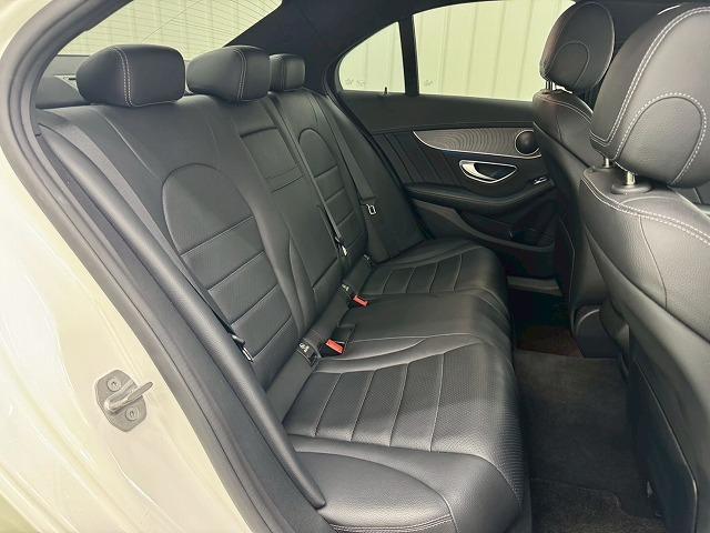 Cクラス C220dアバンギャルド AMGライン フルセグTV/黒革シート/バックカメラ/19inアルミ/レーダーセーフティPKG/シートヒーター/ブラインドスポット/クリアランスソナー/パドルシフト/ドライブレコーダー/シートメモリ/プッシュスター(70枚目)