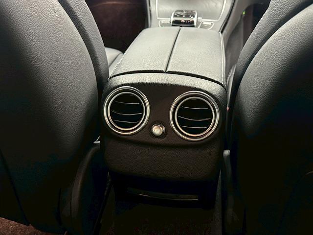 Cクラス C220dアバンギャルド AMGライン フルセグTV/黒革シート/バックカメラ/19inアルミ/レーダーセーフティPKG/シートヒーター/ブラインドスポット/クリアランスソナー/パドルシフト/ドライブレコーダー/シートメモリ/プッシュスター(71枚目)