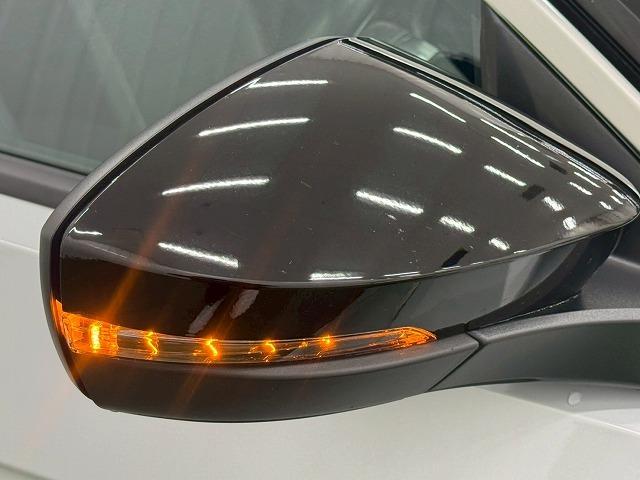 Ｔ－ロック ＴＤＩ　Ｒライン　フルセグＴＶ／バックカメラ／電動リアゲート／レーダークルーズ／ブラインドスポット／クリアランスソナー／パドルシフト／プッシュスタート／ステアリングリモコン／純正アルミ／ウインカーミラー／ユーザー買取／（32枚目）