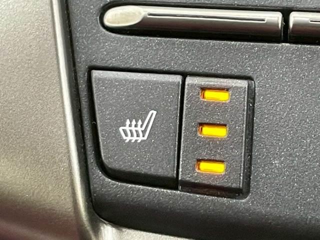 ＮＸ ＮＸ３００ｈ　Ｉパッケージ　全周囲カメラ／ブラインドスポット／オプション１８ｉｎアルミ／フルセグＴＶ／赤革シート／ヘッドアップディスプレイ／３眼ＬＥＤライト／シートヒーター／１０．３型ナビ／レーダークルーズ／電動リアゲート（8枚目）