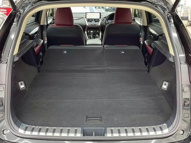 ＮＸ ＮＸ３００ｈ　Ｉパッケージ　全周囲カメラ／ブラインドスポット／オプション１８ｉｎアルミ／フルセグＴＶ／赤革シート／ヘッドアップディスプレイ／３眼ＬＥＤライト／シートヒーター／１０．３型ナビ／レーダークルーズ／電動リアゲート（11枚目）