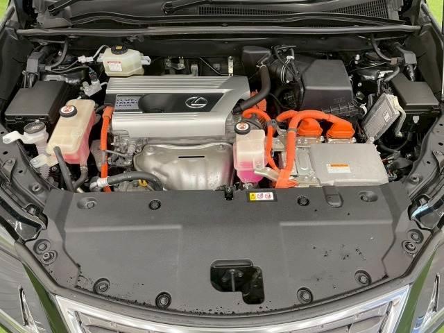 ＮＸ ＮＸ３００ｈ　Ｉパッケージ　全周囲カメラ／ブラインドスポット／オプション１８ｉｎアルミ／フルセグＴＶ／赤革シート／ヘッドアップディスプレイ／３眼ＬＥＤライト／シートヒーター／１０．３型ナビ／レーダークルーズ／電動リアゲート（20枚目）