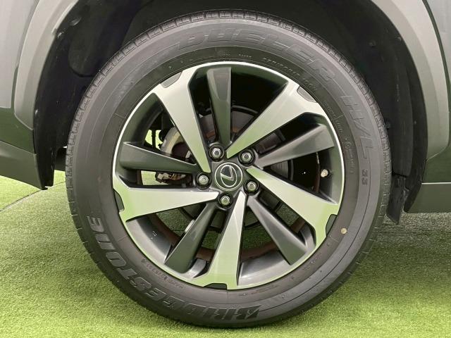 ＮＸ ＮＸ３００ｈ　Ｉパッケージ　全周囲カメラ／ブラインドスポット／オプション１８ｉｎアルミ／フルセグＴＶ／赤革シート／ヘッドアップディスプレイ／３眼ＬＥＤライト／シートヒーター／１０．３型ナビ／レーダークルーズ／電動リアゲート（27枚目）