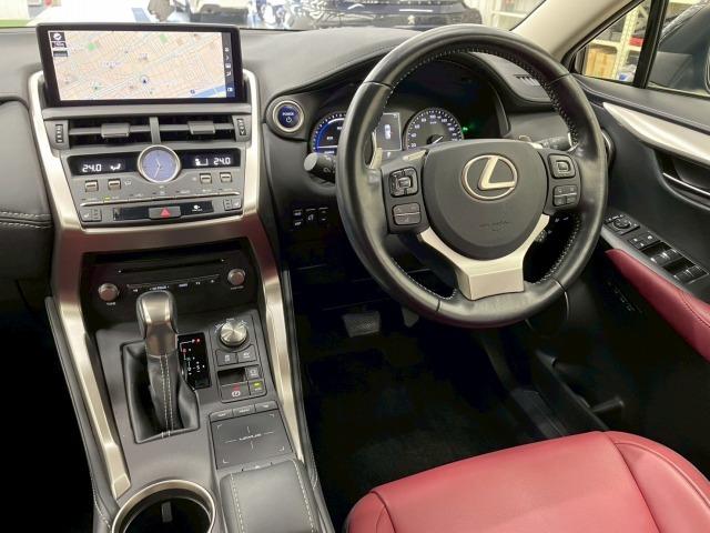 ＮＸ ＮＸ３００ｈ　Ｉパッケージ　全周囲カメラ／ブラインドスポット／オプション１８ｉｎアルミ／フルセグＴＶ／赤革シート／ヘッドアップディスプレイ／３眼ＬＥＤライト／シートヒーター／１０．３型ナビ／レーダークルーズ／電動リアゲート（68枚目）