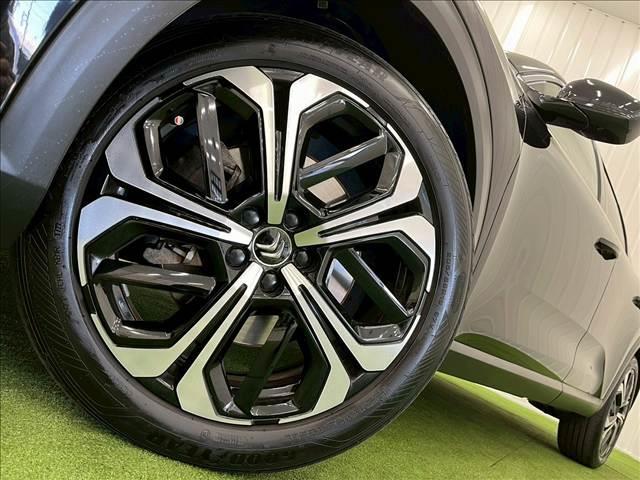 Ｃ５ Ｘ シャインパック　サンルーフ／全周囲カメラ／デジタルインナーミラー／黒革シート／ＡｐｐｌｅＣａｒＰｌａｙ／電動シート／シートヒーター＆ベンチレーション／純正ナビ／電動リアゲート／レーダークルーズ／ブラインドスポット（19枚目）