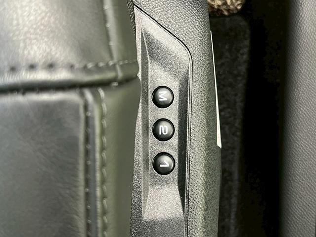 Ｃ５ Ｘ シャインパック　サンルーフ／全周囲カメラ／デジタルインナーミラー／黒革シート／ＡｐｐｌｅＣａｒＰｌａｙ／電動シート／シートヒーター＆ベンチレーション／純正ナビ／電動リアゲート／レーダークルーズ／ブラインドスポット（48枚目）