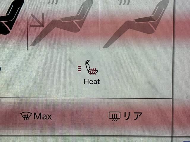 冬場にあると嬉しい【全席シートヒーター】搭載。