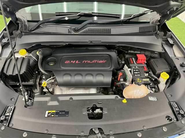 初年度登録より最長１０年間、任意継続も可能なロングランサポートサービス【全国対応型ＧＳワランティー】を完備。遠方販売もお任せ下さい。日本全国どちらにでもお車の販売・ご納車が可能でございます。