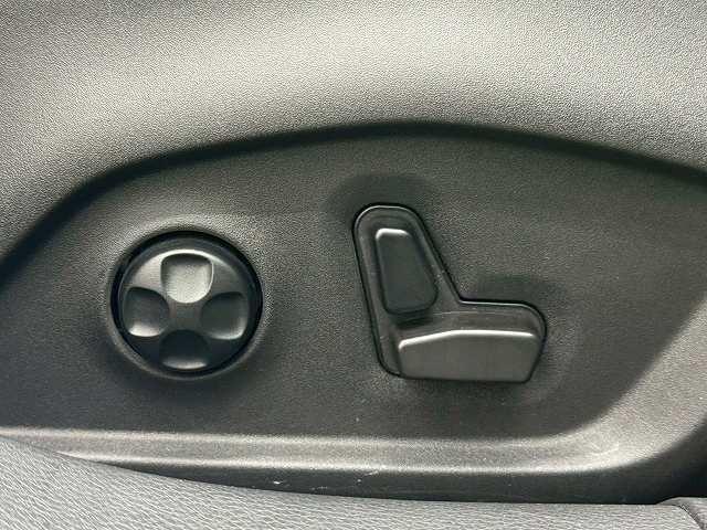 お問い合わせは０５２−６５５−４９０２まで。最寄り駅はあおなみ線「中島駅」から車で５分。名古屋駅からは１０分で到着出来ます！事前にご連絡頂ければ駅までお迎えにあがります。