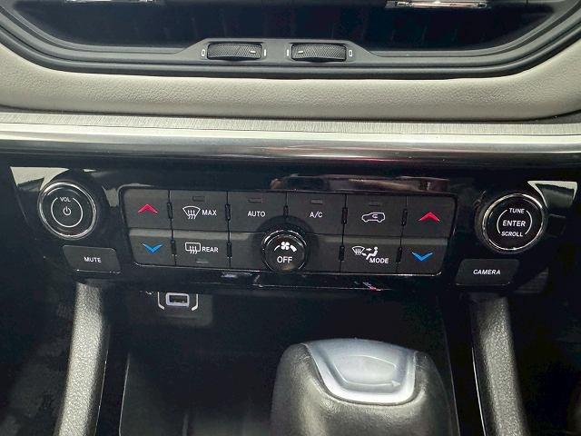 お問い合わせは０５２−６５５−４９０２まで。最寄り駅はあおなみ線「中島駅」から車で５分。名古屋駅からは１０分で到着出来ます！事前にご連絡頂ければ駅までお迎えにあがります。