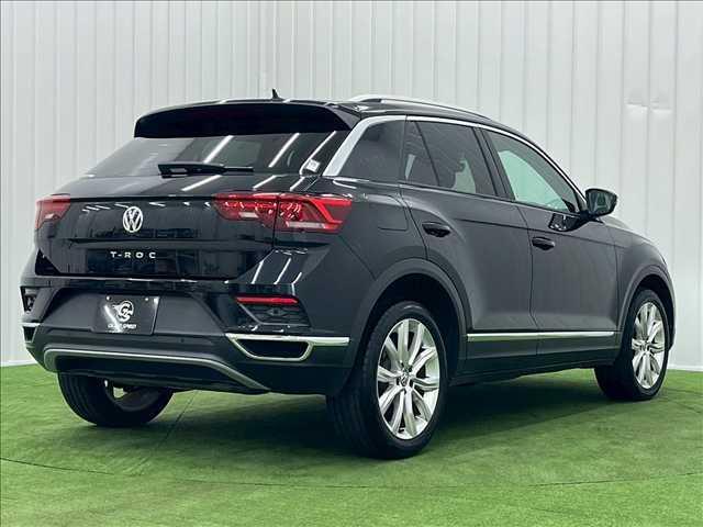 Ｔ－ロック ＴＤＩ　スポーツ　フルセグＴＶ／ＡｐｐｌｅＣａｒＰｌａｙ／レーダークルーズ／電動リアゲート／ブラインドスポット／バックカメラ／ＣＤデッキ／デジタルメーター／ＥＴＣ／パドルシフト／プッシュスタート／ステアリングリモコン（17枚目）