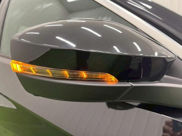 Ｔ－ロック ＴＤＩ　スポーツ　フルセグＴＶ／ＡｐｐｌｅＣａｒＰｌａｙ／レーダークルーズ／電動リアゲート／ブラインドスポット／バックカメラ／ＣＤデッキ／デジタルメーター／ＥＴＣ／パドルシフト／プッシュスタート／ステアリングリモコン（31枚目）