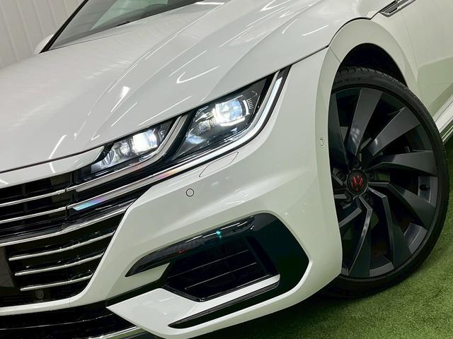 アルテオン ＴＳＩ　４モーション　Ｒラインアドバンス　デジタルインナーミラー／フルセグＴＶ／全周囲カメラ／黒革シート／全席シートヒーター／ＡｐｐｌｅＣａｒＰｌａｙ／ドライブレコーダー／電動リアゲート／クリアランスソナー／レーダークルーズ／ブライドスポット（35枚目）