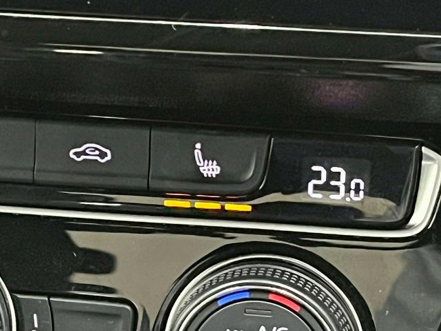 アルテオン ＴＳＩ　４モーション　Ｒラインアドバンス　デジタルインナーミラー／フルセグＴＶ／全周囲カメラ／黒革シート／全席シートヒーター／ＡｐｐｌｅＣａｒＰｌａｙ／ドライブレコーダー／電動リアゲート／クリアランスソナー／レーダークルーズ／ブライドスポット（64枚目）