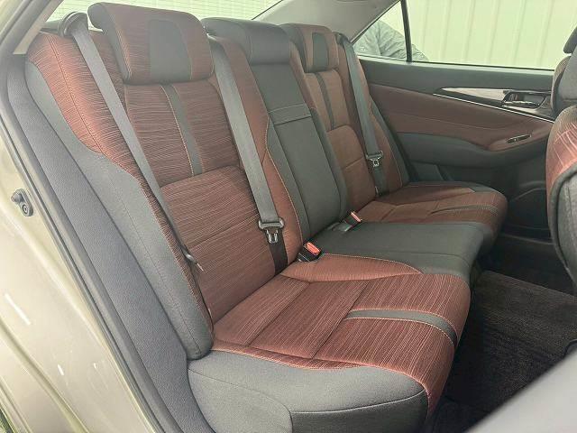 クラウン アスリートS ワンオーナー/プレシャスシルバー/フルセグTV/バックカメラ/ETC/Bluetooth接続/クルーズコントロール/電動シート/ウインカーミラー/ステアリングリモコン/プッシュスタート/スマートキー/(10枚目)