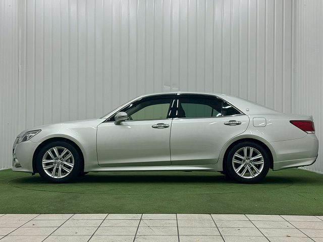 クラウン アスリートS ワンオーナー/プレシャスシルバー/フルセグTV/バックカメラ/ETC/Bluetooth接続/クルーズコントロール/電動シート/ウインカーミラー/ステアリングリモコン/プッシュスタート/スマートキー/(14枚目)