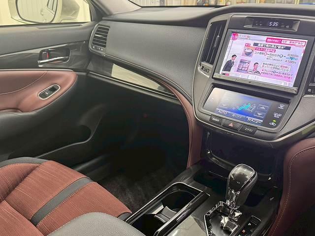 クラウン アスリートS ワンオーナー/プレシャスシルバー/フルセグTV/バックカメラ/ETC/Bluetooth接続/クルーズコントロール/電動シート/ウインカーミラー/ステアリングリモコン/プッシュスタート/スマートキー/(70枚目)