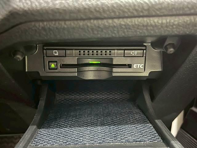 マークX プレミアム フルセグTV/バックカメラ/シートヒーター/ETC/社外アルミ/ハーフレザー/電動シート/ドライブレコーダー/クリアランスソナー/ステアリングリモコン/パーキングアシスト/プッシュスタート/スマートキ(8枚目)